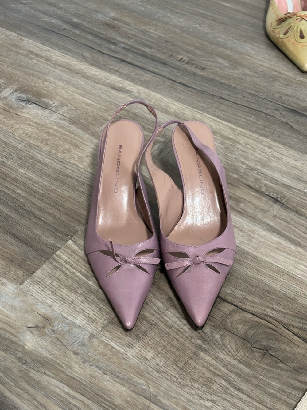 Vintage Bandolino Pink Slingback Pointed Toe Pumps